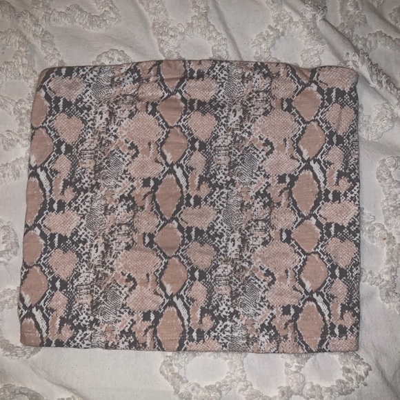 American Eagle Outfitters Tops - Crop tube top